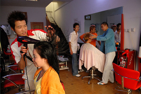 Migrant Sex Workers | China | Hair salons | Laura Ling Migrant Sex Workers | China | Hair salons | Laura Ling